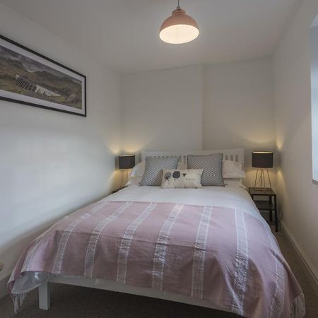 Finest Retreats - Tegannedd - Luxury Grade II Listed Cottage With Hot Tub Ffestiniog Exterior photo