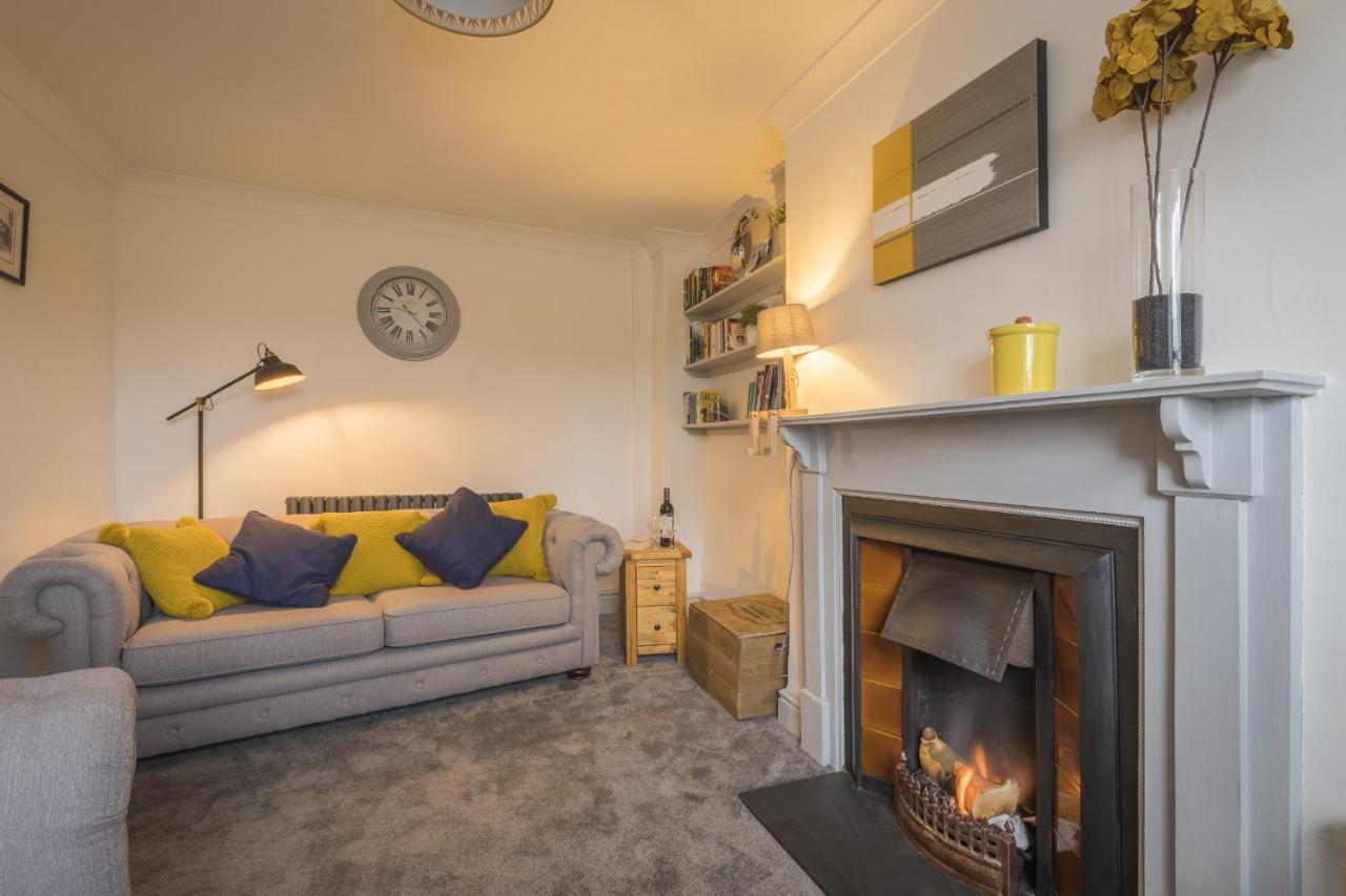 Finest Retreats - Tegannedd - Luxury Grade II Listed Cottage With Hot Tub Ffestiniog Exterior photo