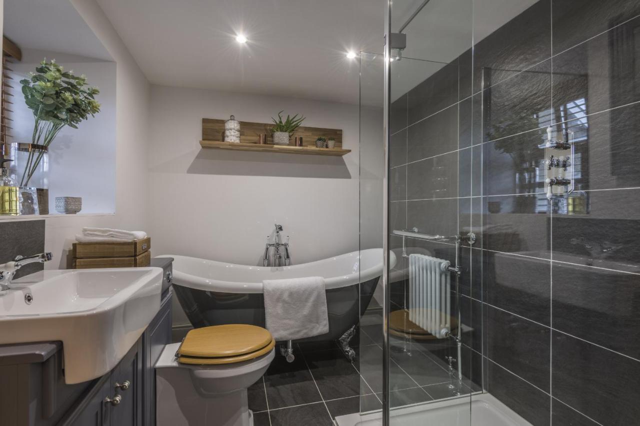 Finest Retreats - Tegannedd - Luxury Grade II Listed Cottage With Hot Tub Ffestiniog Exterior photo