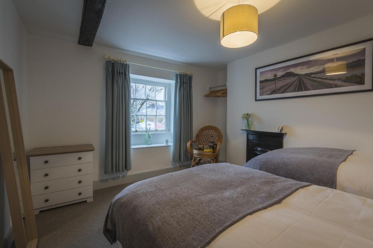 Finest Retreats - Tegannedd - Luxury Grade II Listed Cottage With Hot Tub Ffestiniog Exterior photo